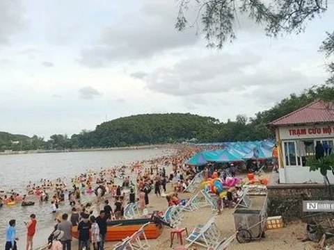 Hải Phòng: Bao giờ du lịch Đồ Sơn thoát khỏi tính mùa vụ?
