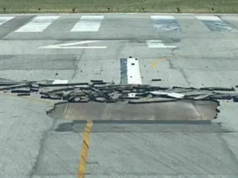 Yêu cầu tổ chức xác minh nguyên nhân vụ đường băng sân bay Vinh bong, vỡ