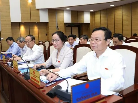 Hà Nội giao 3.119 chỉ tiêu lao động hợp đồng lĩnh vực giáo dục và y tế