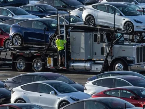 Chiến lược kinh doanh 'mới mà cũ' của Elon Musk khiến doanh số Tesla bùng nổ, tăng đến 83% - chuyên gia thán phục: Nước cờ quá thông minh!
