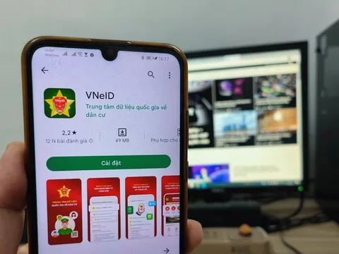Vì sao người dân khó đăng nhập vào VNeID?