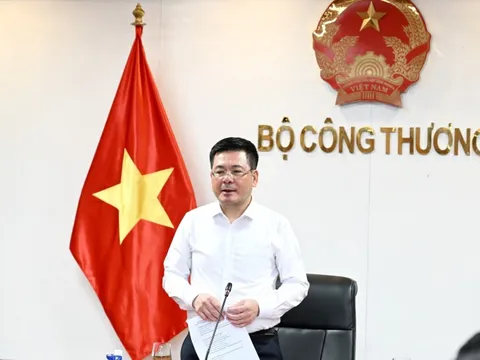 Hoàn thành đường dây 500 kV mạch 3 vào năm 2024 để cung ứng điện cho miền Bắc