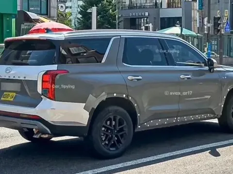 Hyundai Palisade sắp bán tại Việt Nam lộ diện thế hệ mới, kích thước to hơn hẳn để tránh 'giẫm chân' Santa Fe