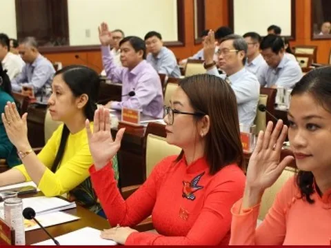 TP.HCM chi 120 tỷ đồng để mua xe thang, robot chữa cháy