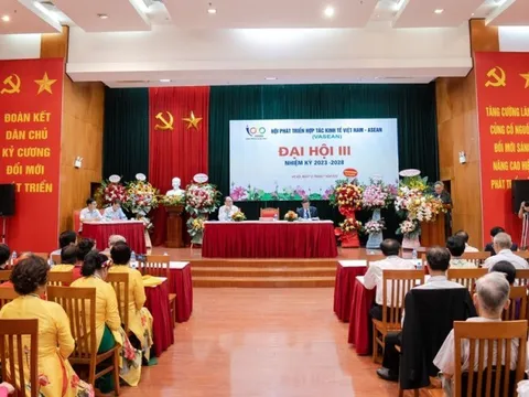 Đẩy mạnh vai trò thúc đẩy hợp tác kinh tế Việt Nam - ASEAN
