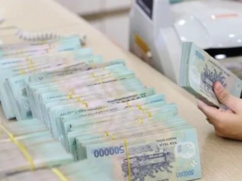 Sau tăng lương cơ sở, lộ trình cải cách tiền lương thế nào?