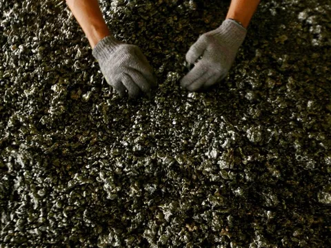 Quốc gia gần Việt Nam sở hữu kho báu ‘vàng xanh’ nơi nào cũng muốn: 'Thống trị' 60% nguồn cung thế giới, doanh nghiệp Trung Quốc đã sớm tìm thấy ‘món hời’
