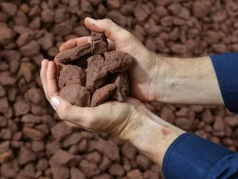 Giá quặng sắt thấp, Việt Nam hưởng lợi ra sao?