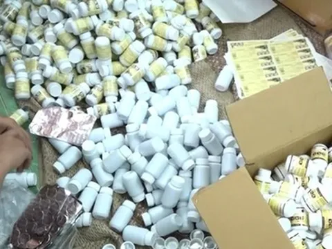Cảnh báo hàng loạt thuốc giả được nhập khẩu bởi công ty "ma"