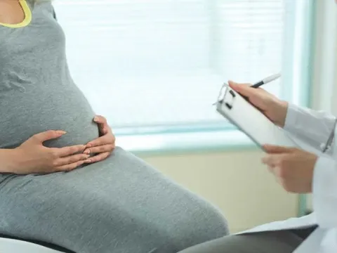 Cuộc xét nghiệm ADN 'lạ lùng' và sự ân hận của người vợ trẻ: "Ước gì đứa trẻ không phải con của chồng cháu!"