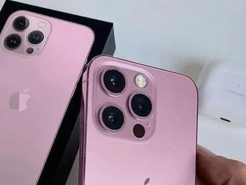 Xuất hiện hình ảnh iPhone 15 Pro màu hồng, đẹp lấn át cả màu đỏ rượu vang
