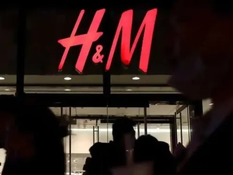 Chật vật cạnh tranh với Shein, H&M tìm đường sống mới: Đóng bớt chi nhánh quần áo, chuyển sang bán đồ gia dụng, mỹ phẩm