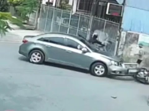 Chồng lái ôtô tông trực diện vào người đàn ông đang chở vợ mình trên xe máy