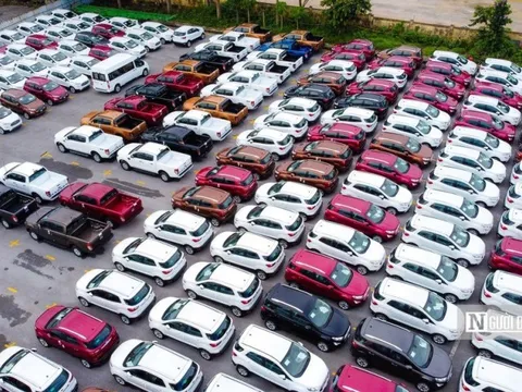 Dù đã giảm 50% lệ phí trước bạ, thị trường ô tô vẫn nhuốm màu xám xịt