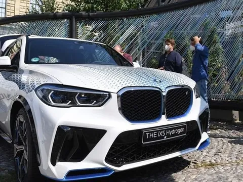Xe điện bành trướng nhưng quên rằng còn một đối thủ: Được coi là 'con đường phổ cập ô tô xanh', 'khí thải' duy nhất là nước