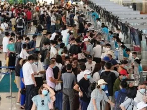 Bão số 1: Sân bay Nội Bài mở cửa lại sớm hơn dự kiến