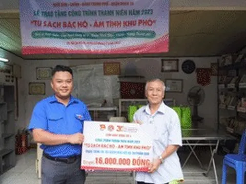 Trao tặng công trình thanh niên năm 2023 “Tủ sách Bác Hồ - Ấm tình khu phố”