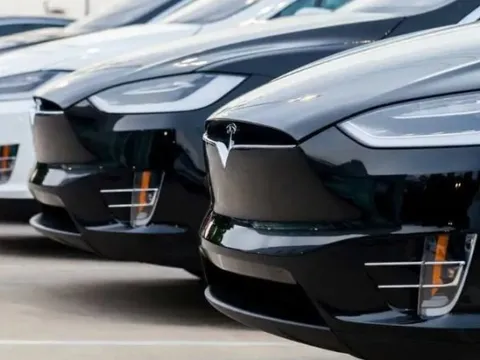 Chỉ bán vỏn vẹn vài mẫu xe, Tesla đủ khiến khách hàng mê mệt - Nắm giữ một chỉ số quan trọng khiến các nhà sản xuất xe sang phải ao ước