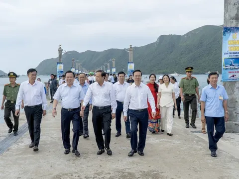 Chủ tịch nước dự Lễ khởi công và khánh thành các công trình quan trọng tại Côn Đảo