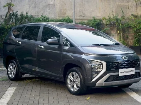 Hyundai Stargazer 2023 ra mắt: Thêm phanh điện tử như Xpander, Veloz, nội thất bớt thô hơn