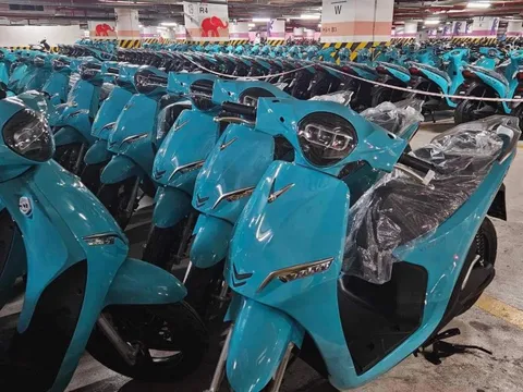 Xanh SM tuyển dụng tài xế ‘xe ôm điện': thu nhập lên đến 18 triệu/tháng, chiết khấu 15%, được trang bị xe máy điện VinFast trị giá lên đến 50 triệu đồng