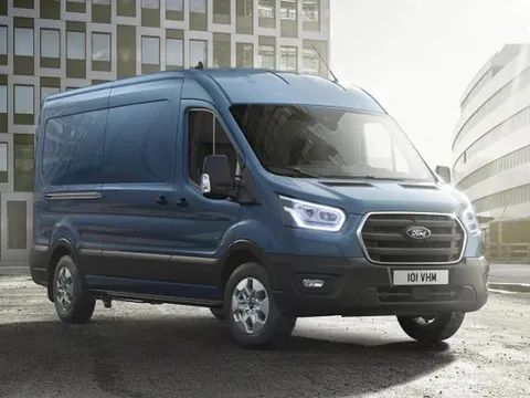 Ford Transit 2024 ra mắt với tiện nghi cabin và công nghệ an toàn xịn hơn cả Mercedes V-Class