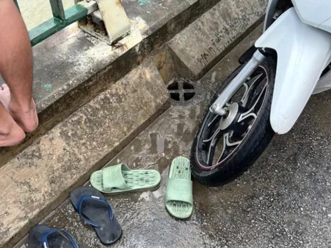 Người mẹ bất lực chứng kiến con trai 21 tuổi nhảy xuống sông tự tử