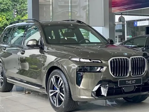 BMW X7 2023 cạnh tranh giá quyết liệt với GLS tại Việt Nam: Giảm cả tỷ đồng sau 3 tháng, bản rẻ nhất còn hơn 5,5 tỷ, tiệm cận giá đối thủ