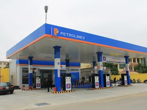 Giá xăng tiếp tục tăng mạnh từ 15h chiều nay