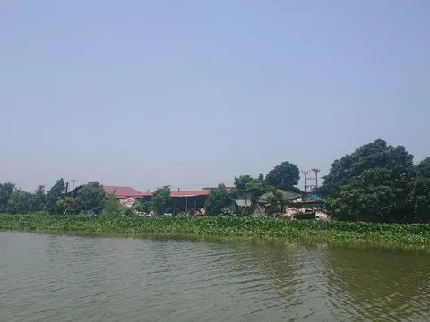 Nguồn cung nước sinh hoạt ô nhiễm, dân bức xúc