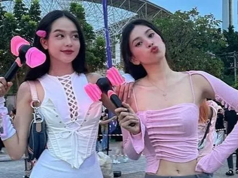 Show BlackPink sát ngày diễn: Người ôm vé tất tả bán tháo, chấp nhận lỗ