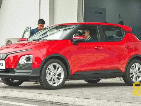Chủ xe VinFast VF 5 chia sẻ sau 3 tháng sử dụng: 'Giá và đồ thay quá rẻ làm quên đi nhược điểm của xe'