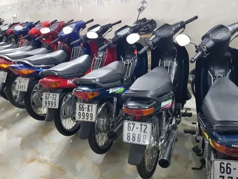 Biển số định danh có còn theo xe khi bán đi không?