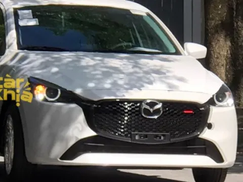 Mazda2 2023 đã về Việt Nam: Thêm bản thể thao kiểu CX-5, có thể sắp ra mắt vì bản cũ đang giảm giá rất mạnh