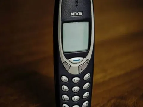 Nghịch lý thời đại smartphone: Vì sao điện thoại "cục gạch" Nokia vẫn bất tử trước sự tàn phá của đế chế iPhone?