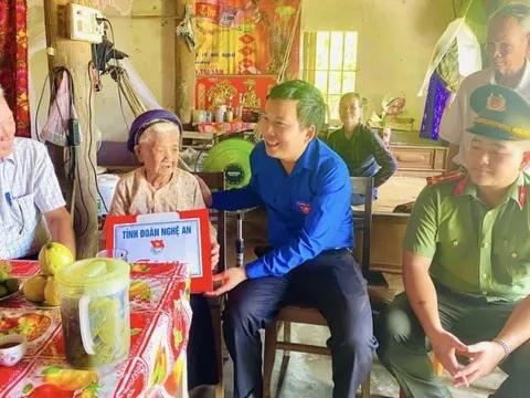 Tri ân những người vợ, người mẹ anh hùng