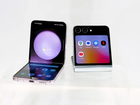 Ảnh thực tế Galaxy Z Flip5 và Galaxy Z Fold5 vừa ra mắt: Màn hình ngoài lớn nhất từ trước đến nay của Samsung, quá ấn tượng!