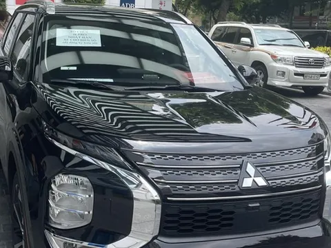 Mitsubishi Outlander 2023 đầu tiên tại Việt Nam đã đăng ký biển số, khách hàng tiếp tục mòn mỏi chờ bản thương mại