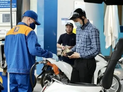 Giá xăng có thể tăng đến 1.300 đồng/lít trong kỳ điều chỉnh tới