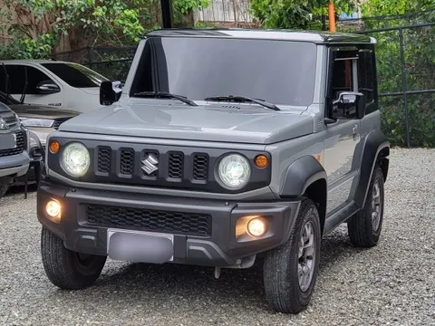 Đại lý hé lộ thêm thông tin Suzuki Jimny: Dự kiến ra mắt tháng 11, có bản 2 tông màu giá 799 triệu