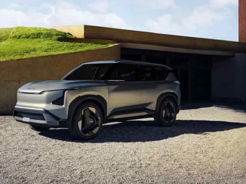 Kia EV5 - SUV ngang cỡ Seltos ra mắt tháng sau với giá dự kiến quy đổi hơn 900 triệu đồng, chạy 600km/sạc