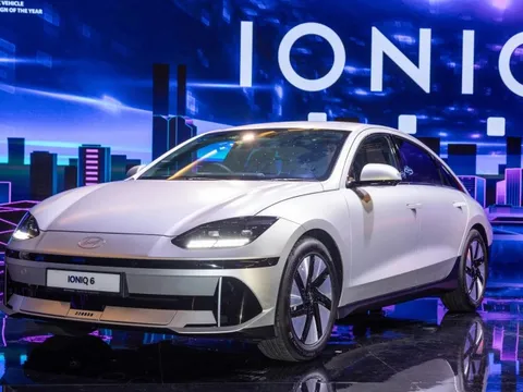 Vừa mở bán Ioniq 5 tại Việt Nam, Hyundai tiếp tục chào sân Đông Nam Á mẫu Ioniq mới nhất, giá từ 1,52 tỷ đồng