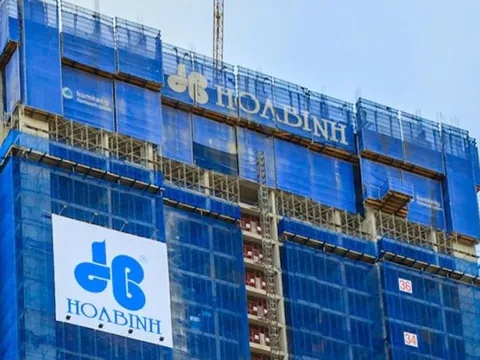 Xây dựng Hòa Bình lãi lớn trong quý II nhờ thanh lý hơn 60% máy móc thiết bị, nhưng chưa thu về đồng nào