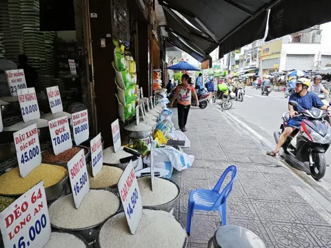Lo "bong bóng" giá gạo