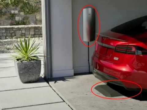 Elon Musk vung tiền làm 1 điều, fan mừng rơn vì xe điện Tesla sắp có thể sạc không dây như iPhone