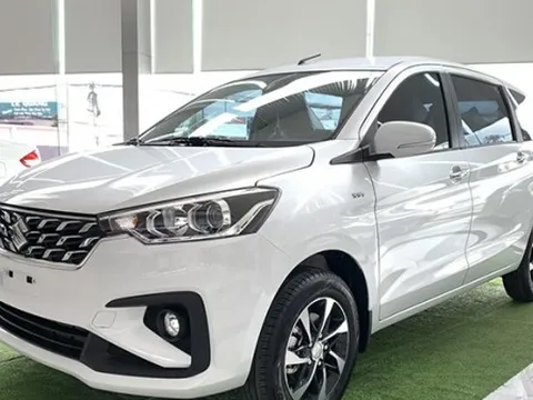 Suzuki Ertiga hybrid giảm giá 100 triệu tại đại lý: Bản đắt nhất chỉ hơn 500 triệu, rẻ hơn cả Xpander số sàn