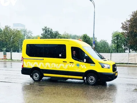 Diễu hành các phương tiện vận tải và thiết bị chuyên dụng tại Moscow, Nga