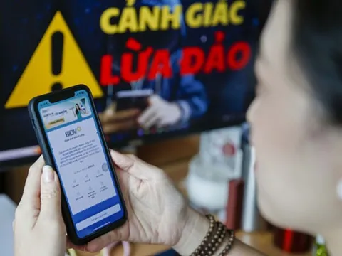 LỪA ĐẢO BỦA VÂY, LÀM SAO THOÁT (*): Tiền chảy qua ngân hàng, chặn được không?