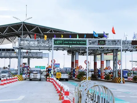 Công bố lãi 10 tỷ đồng trong 6T2023, giảm gần 90% so với cùng kỳ, cổ phiếu HUT vẫn tăng sát trần