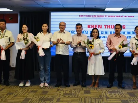 Khen thưởng bổ sung tác phẩm đoạt Giải Báo chí quốc gia